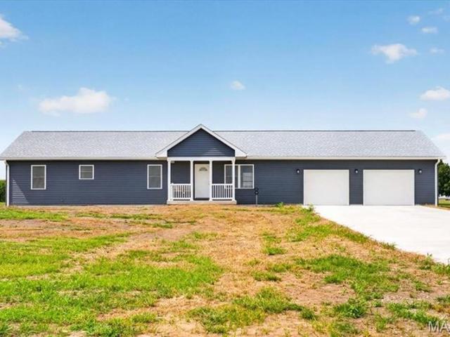 House for sale in Jersey, Illinois