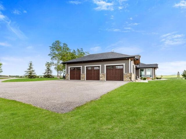House for sale in Madden, Alberta