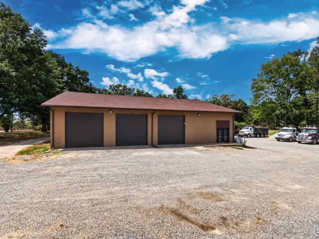 House for sale in Ark