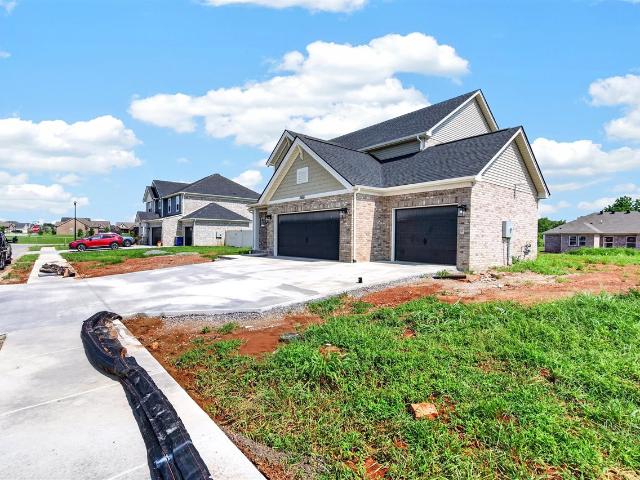 House for sale in Bowling Green, Kentucky
