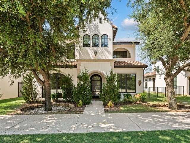 Condo for sale in Denton, Texas