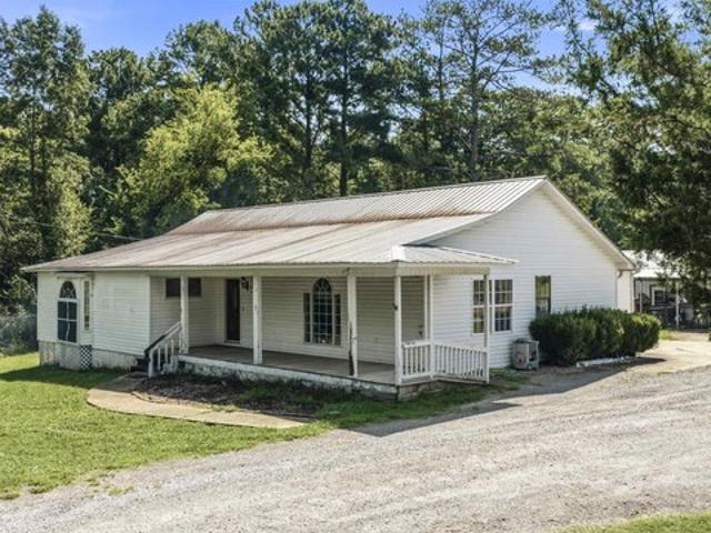 House for sale in Leesburg, Alabama