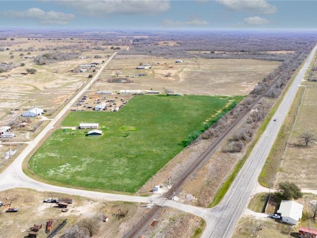 House for sale in Kingsbury, Texas