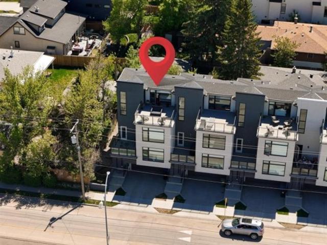 Townhouse for sale in Shaganappi, Calgary