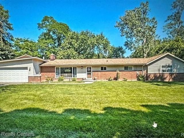 House for sale in Bloomfield Hills, Oakland County