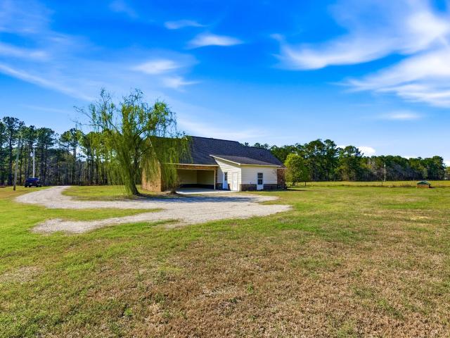 House for sale in Galivants Ferry, South Carolina
