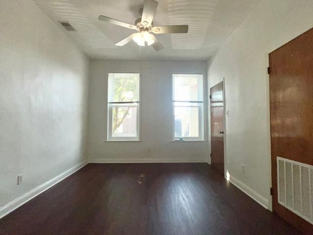 Property for rent in Chicago Park, Illinois