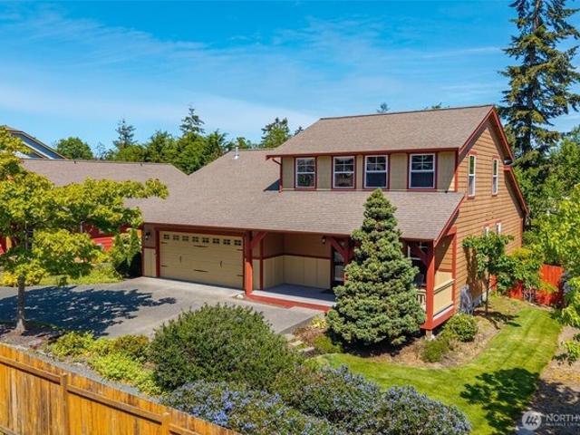 House for sale in Oak Harbor, Washington