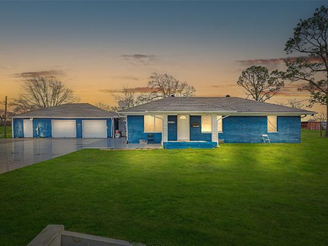 Property for sale in Damon, Texas