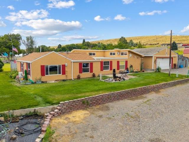 House for sale in Oregonia