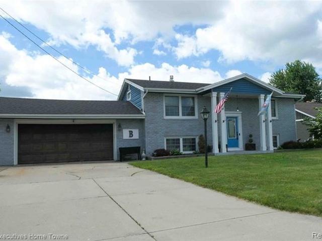 House for sale in Fort Gratiot, Michigan