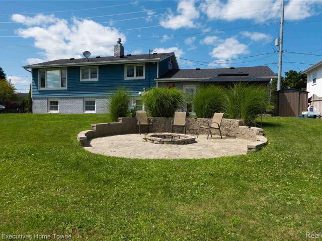 House for sale in Fort Gratiot, Michigan