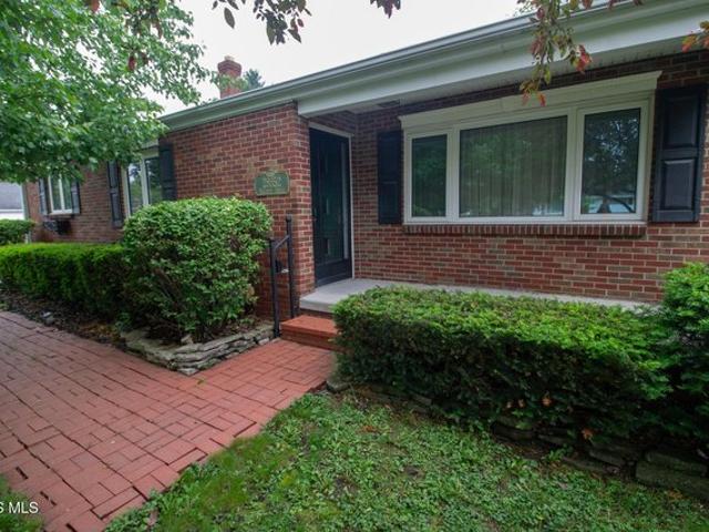 House for sale in Perrysburg, Ohio