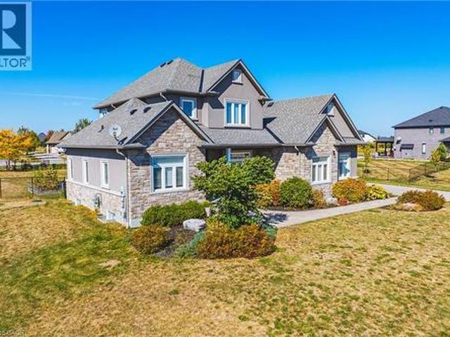 House for sale in Ontario