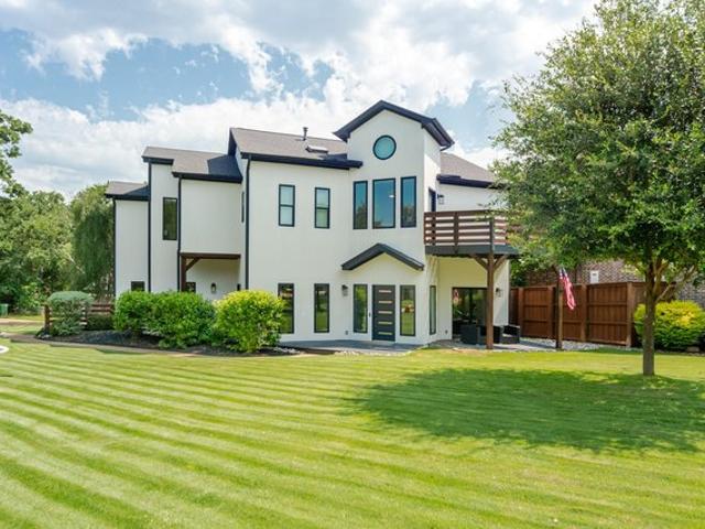 House for sale in Grapevine, Texas