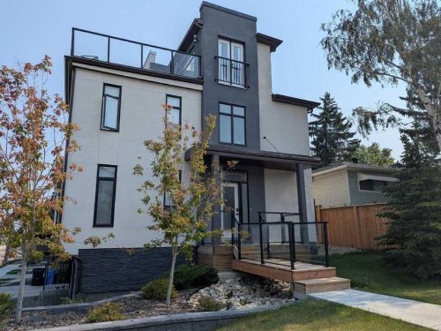 Townhouse for sale in Shaganappi, Calgary