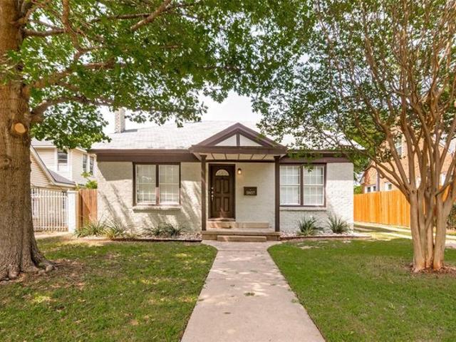 House for sale in Dallas, Texas