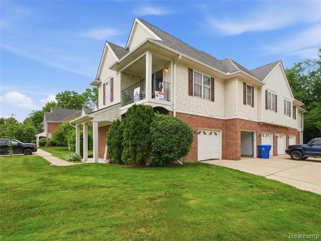 Condo for sale in Waterford, Michigan