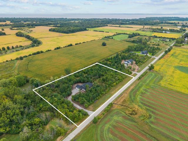 House for sale in Town of Nekimi, Winnebago County