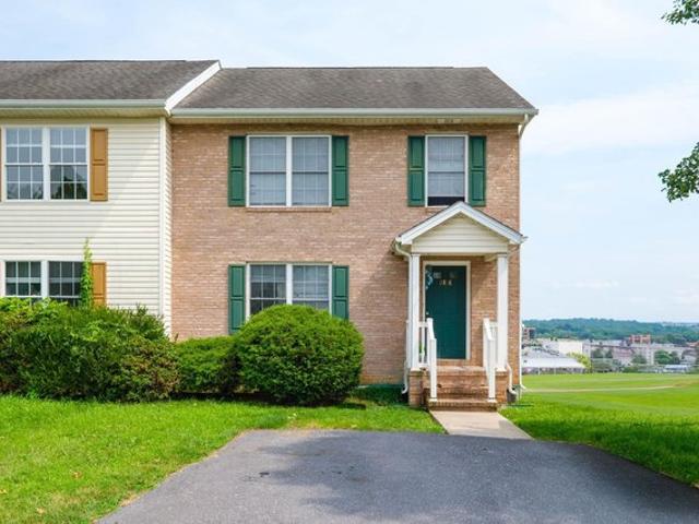 Townhouse for sale in Virginia