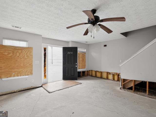 Townhouse for sale in Ellenwood, Georgia