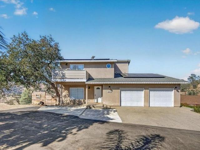 House for sale in Friant, Fresno County