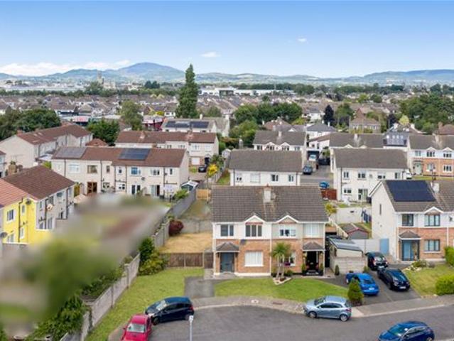Detached House for sale in Dundalk, North Tipperary