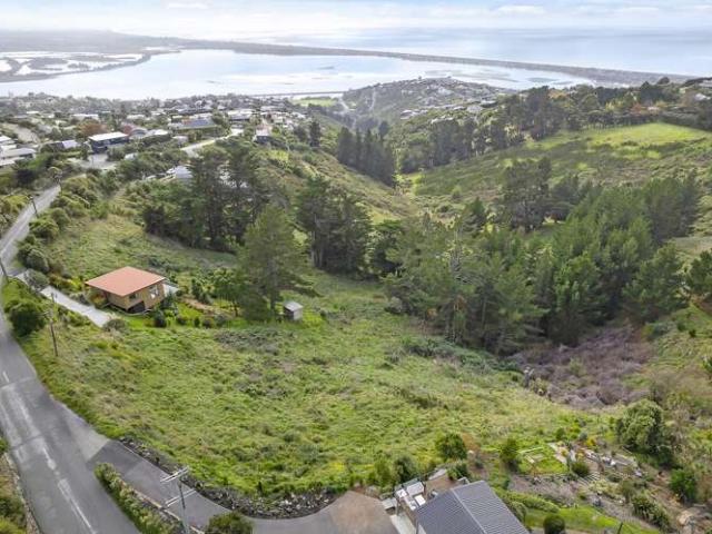 Land for sale in Chaslands, Canterbury