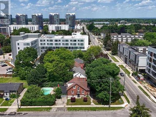 House for sale in Waterloo, Ontario
