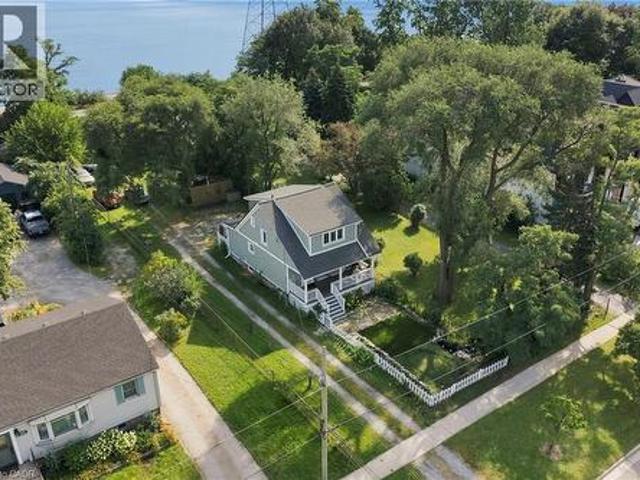 House for sale in Ancaster, Ontario