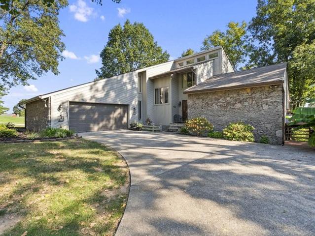 House for sale in Harrodsburg, Kentucky