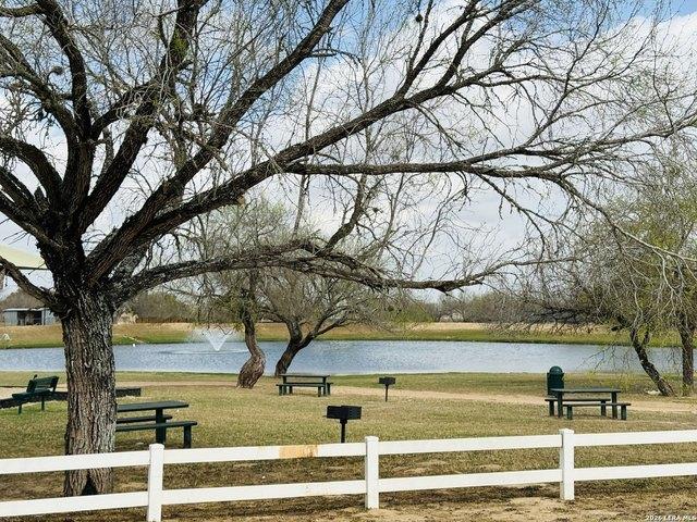 House for sale in Atascosa, Texas