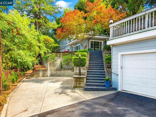 House for sale in Orinda, Contra Costa County