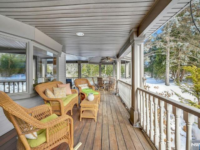 House for sale in Woodcliff Lake, New Jersey