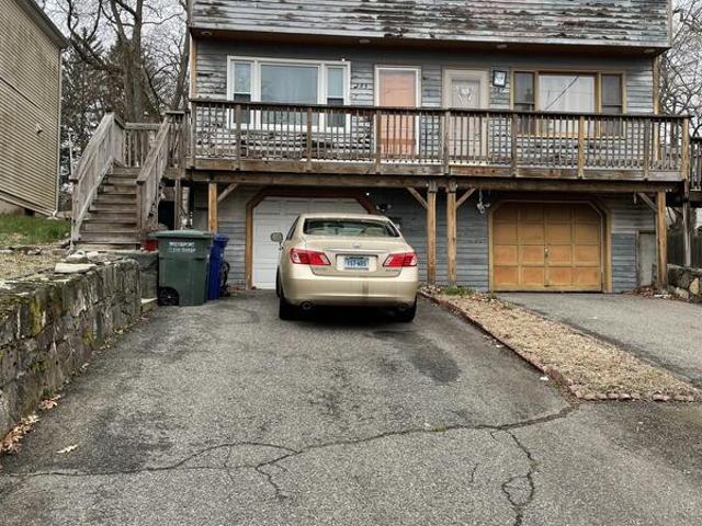 Duplex for sale in Bridgeport