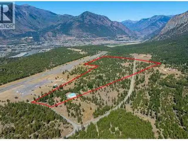 House for sale in Lillooet, British Columbia