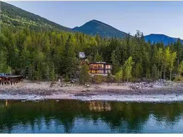 House for sale in Procter, British Columbia