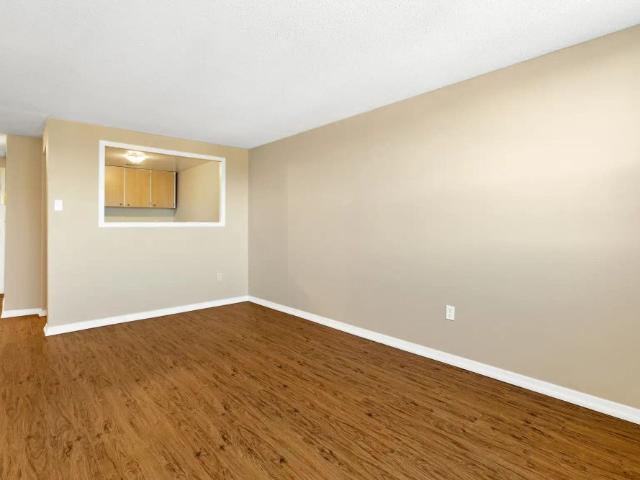 Apartment for rent in Mulhurst Bay, Ontario