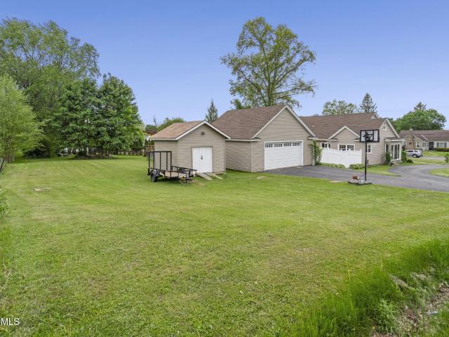 House for sale in Amsterdam, New York