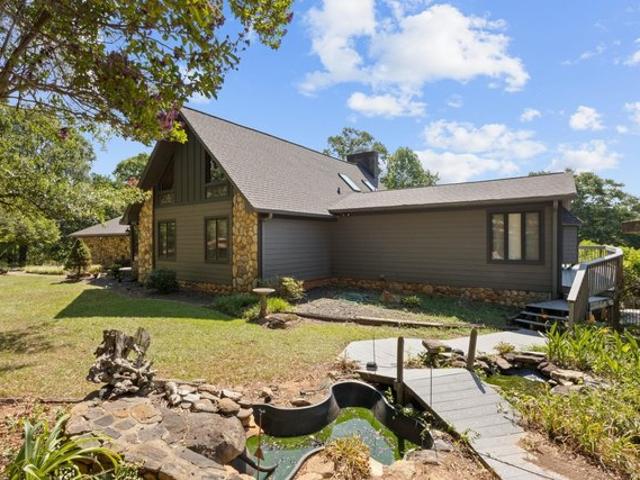 House for sale in Taylors, South Carolina