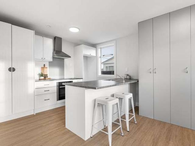 House for sale in Chaslands, Canterbury