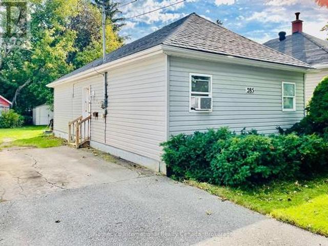 House for sale in Collingwood, Central Ontario