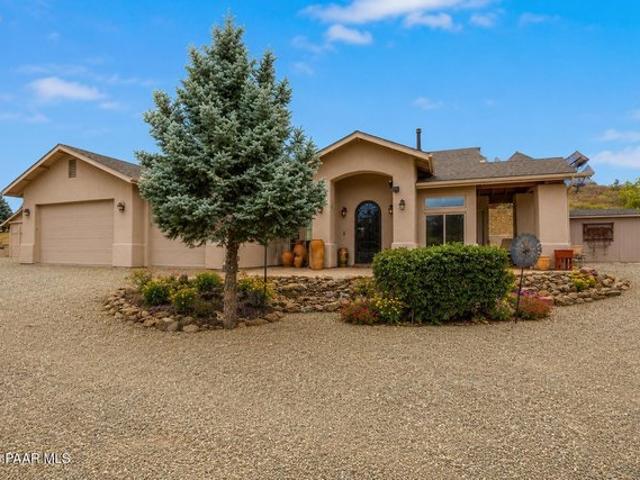 House for sale in Dewey, Arizona