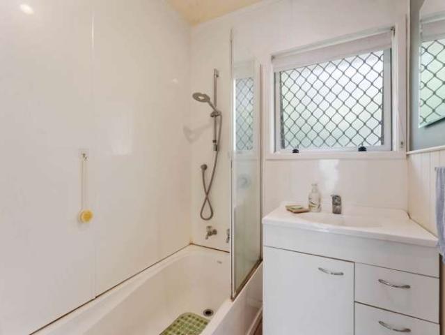Apartment for sale in Whangaparaoa