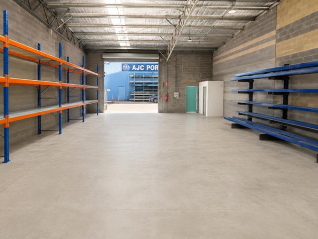 Warehouse for rent in Queanbeyan, New South Wales