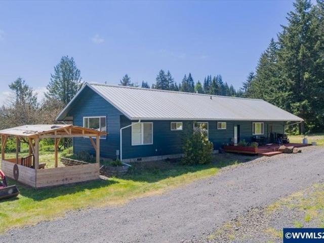 House for sale in Oregonia