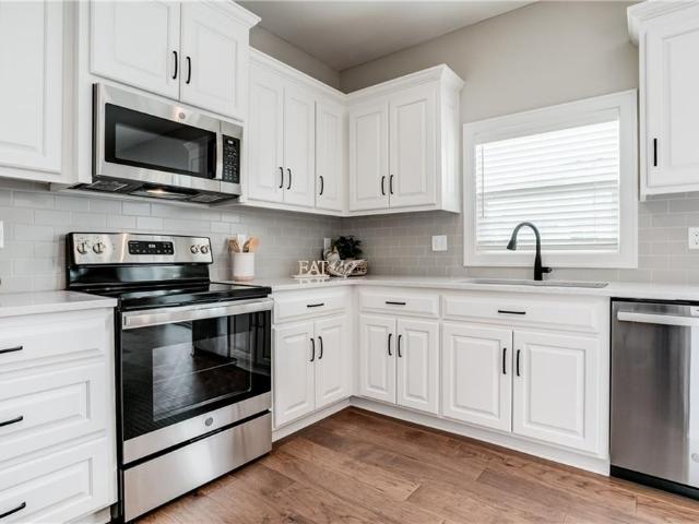 House for sale in Gardner, Johnson County