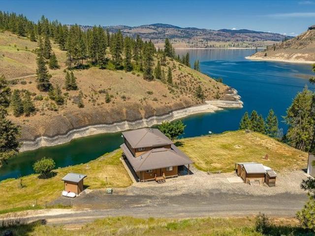 House for sale in Creston, Washington