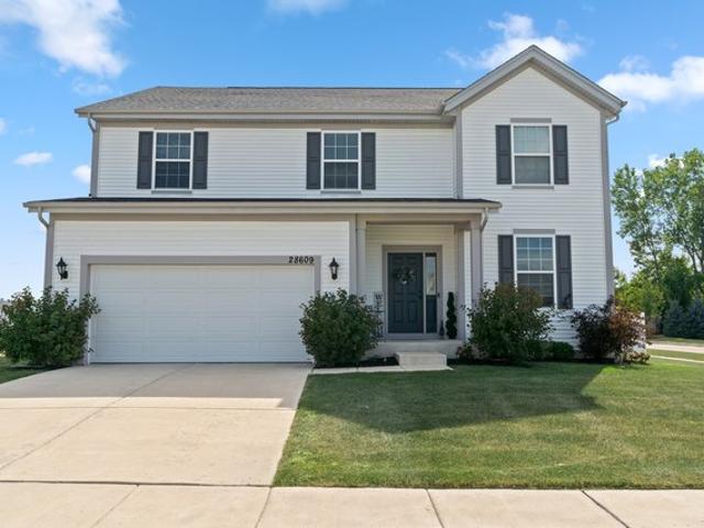House for sale in Mchenry, Illinois