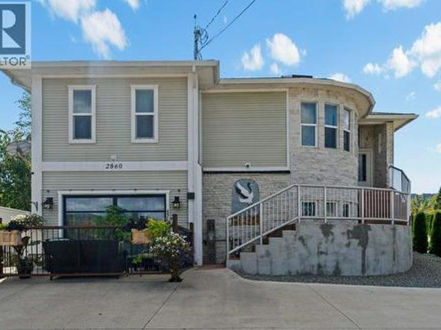 House for sale in Salmon Arm, British Columbia